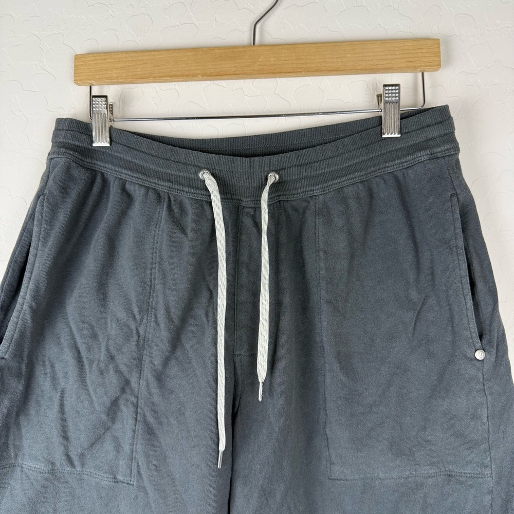Vuori Vital Shorts French Terry Gray - Picture 3 of 7
